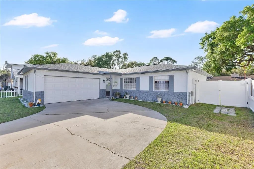 2438 Sable Drive, KISSIMMEE