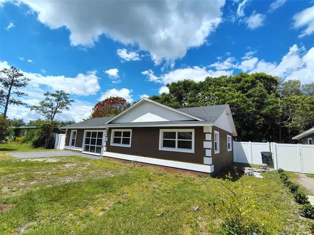 902 N Thacker Avenue, KISSIMMEE