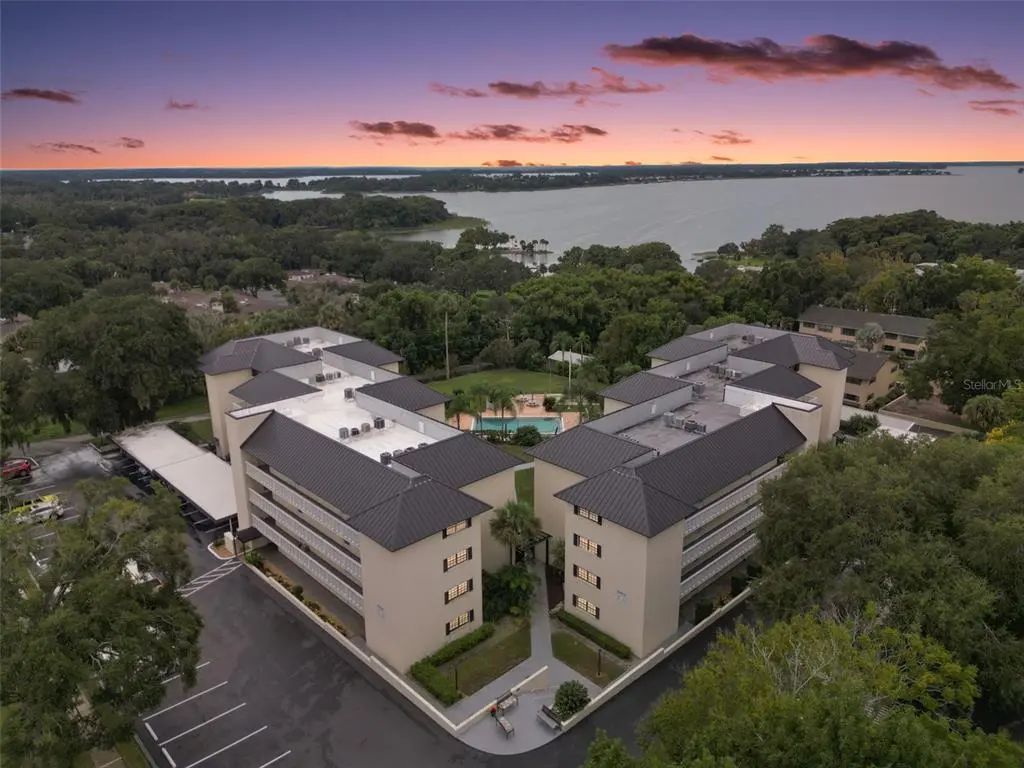 101 N Grandview Street 111, MOUNT DORA