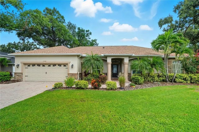 3003 Magdalene Woods Drive, TAMPA