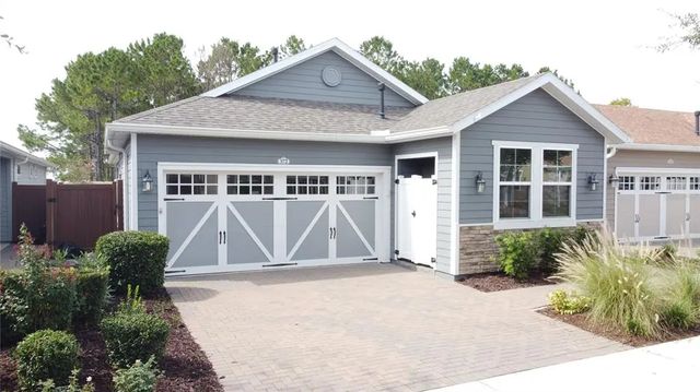 372 Alcove Drive, GROVELAND