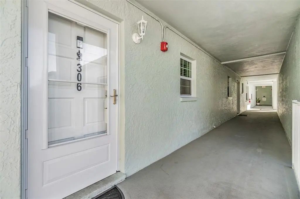 701 Poinsettia Road 306, BELLEAIR