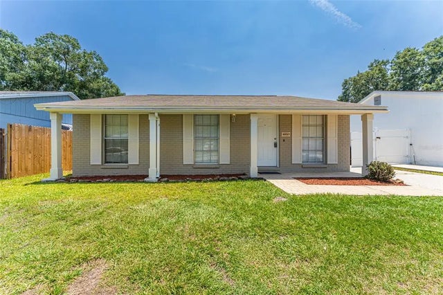 16017 Woodpine Drive, TAMPA