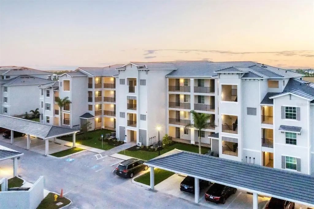 17560 Opal Sand Drive 207, VENICE
