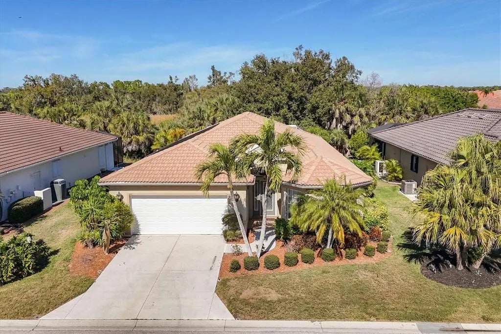407 Pinewood Lake Drive, VENICE
