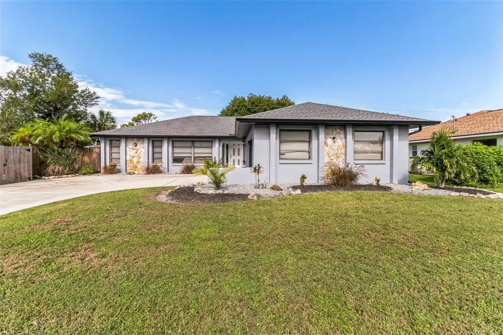 100 Lambert Street, PORT CHARLOTTE
