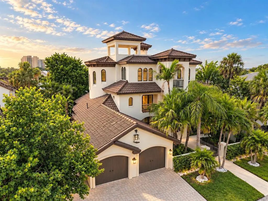 980 Bay Esplanade, CLEARWATER