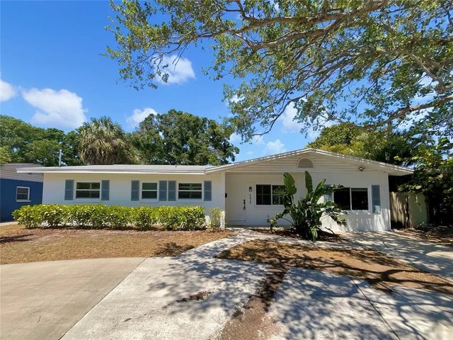 4825 W Bay Court Avenue, TAMPA