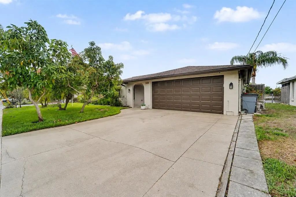 5736 Melaleuca Drive, HOLIDAY