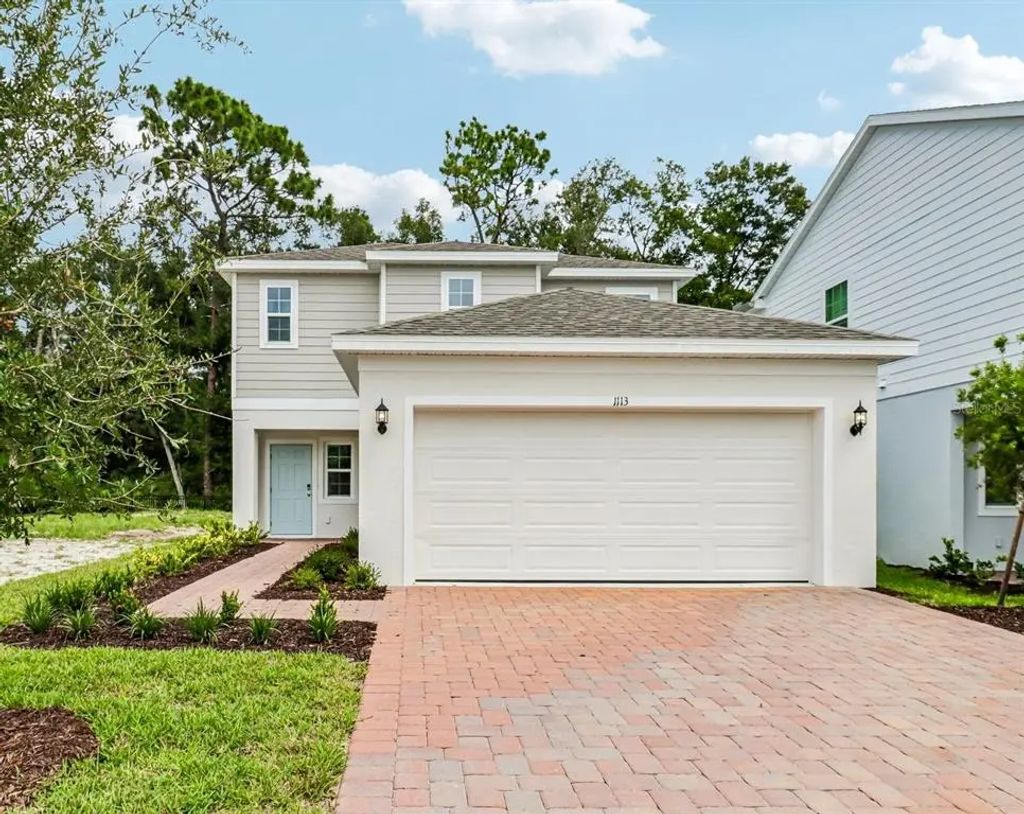1113 Majesty Palm Circle, DELAND