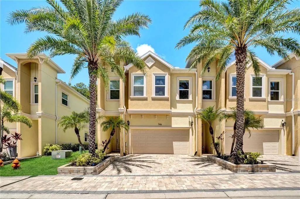 746 Grand Cypress Lane, TARPON SPRINGS