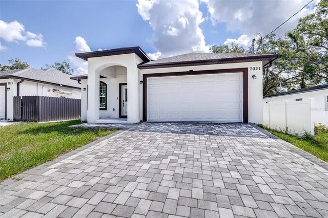 7021 N Willow Avenue, TAMPA