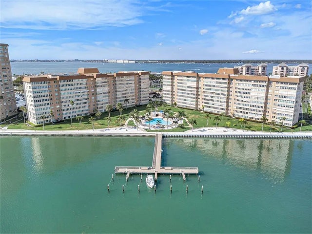 5130 Brittany Drive S 507, ST PETERSBURG