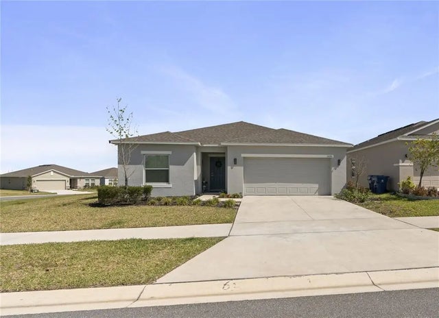 1020 Calico Pointe Circle, GROVELAND