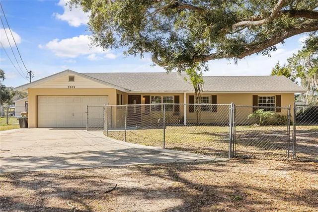 9909 Jacaranda Avenue, CLERMONT