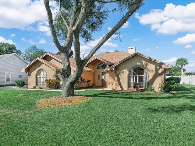 805 Carlton Court, WINTER HAVEN