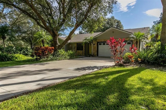1741 Jewel Drive, SARASOTA