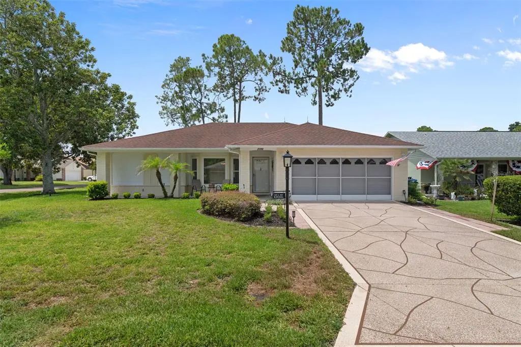 7196 Crown Oaks Drive, SPRING HILL