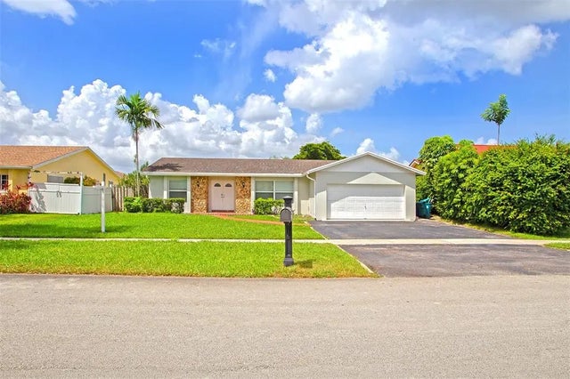 5031 Sw 87th Avenue, COOPER CITY