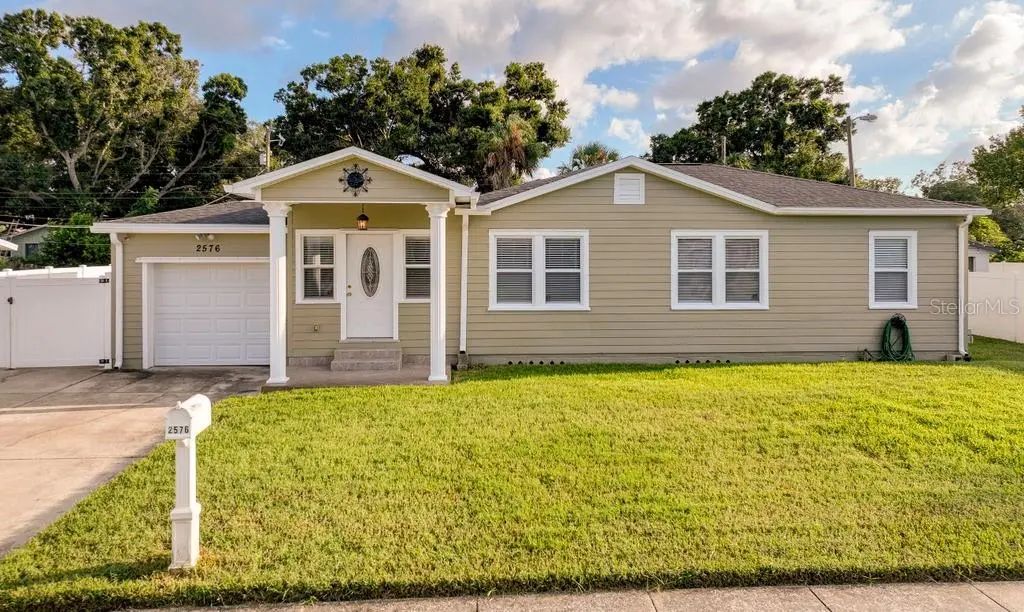 2576 17th Avenue N, ST. PETERSBURG