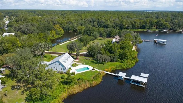 108 Saint Johns Drive, PALATKA