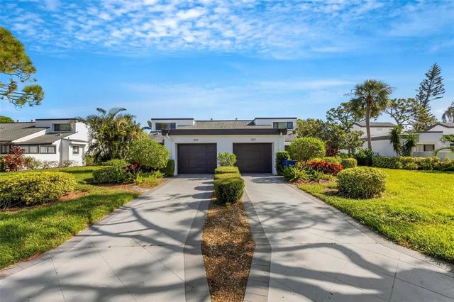 3119 Heatherwood Lane, SARASOTA