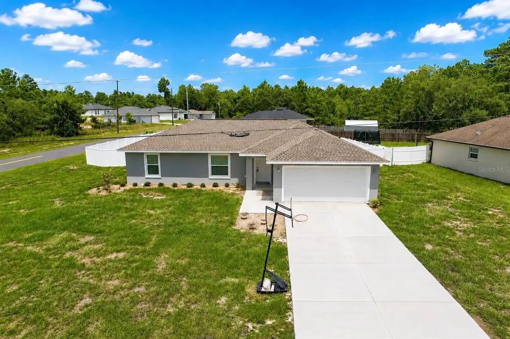 476 Marion Oaks Pass, OCALA