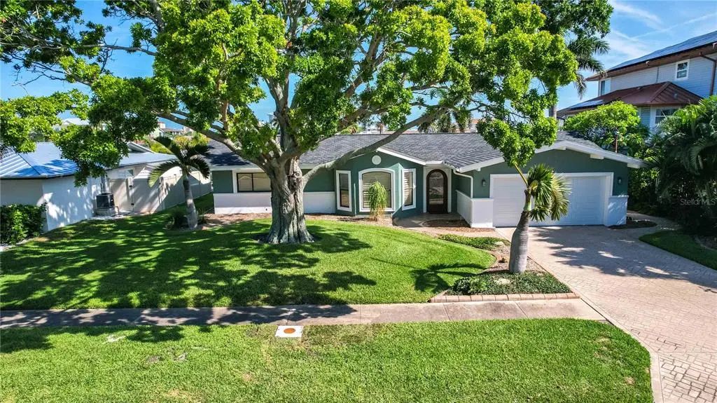 440 Palm Island Se, CLEARWATER BEACH