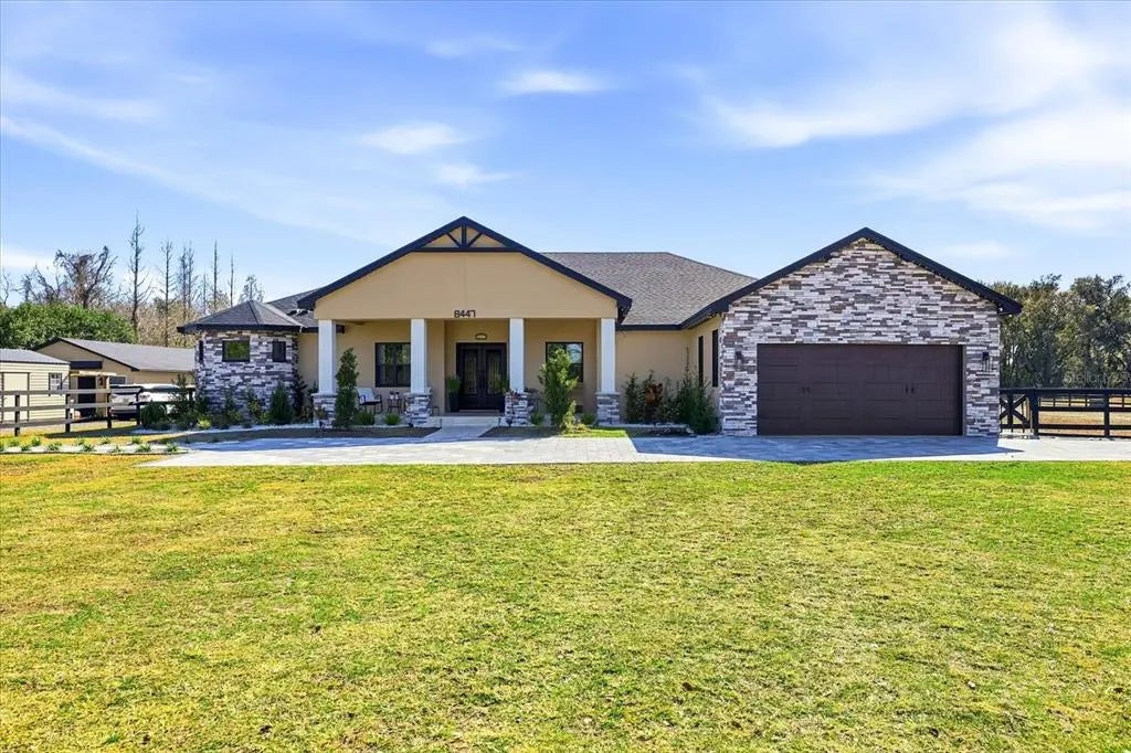8447 Harvey Walden Drive, PLANT CITY