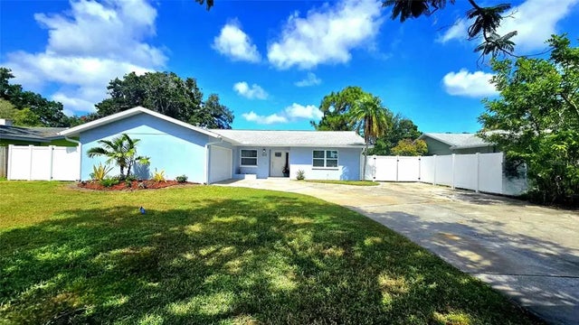 1417 54th Avenue Ne, ST PETERSBURG