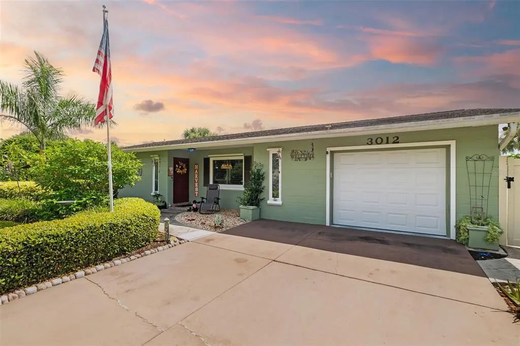 3012 Hyde Park Street, SARASOTA