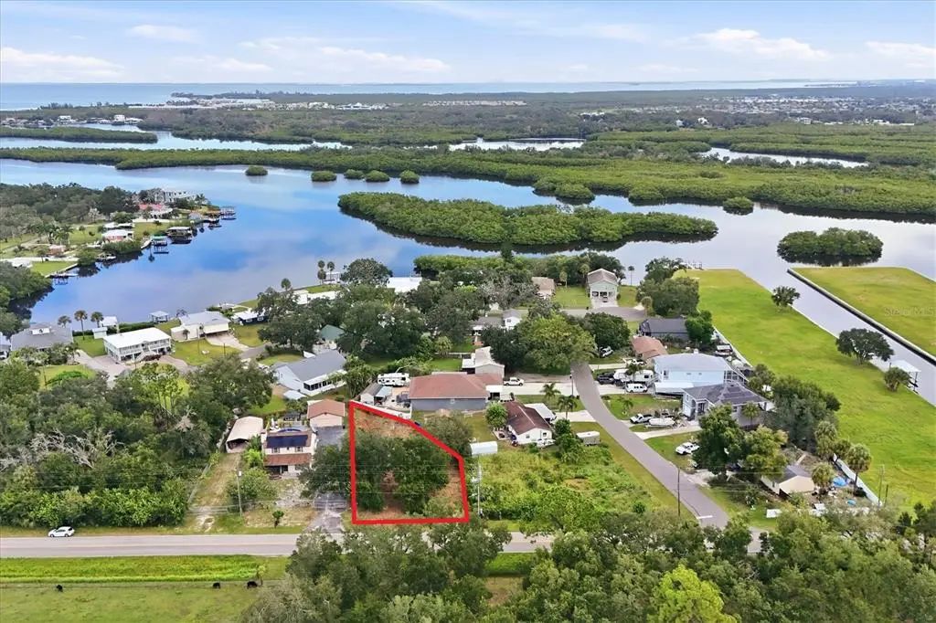 2607 Gulf City Road, RUSKIN
