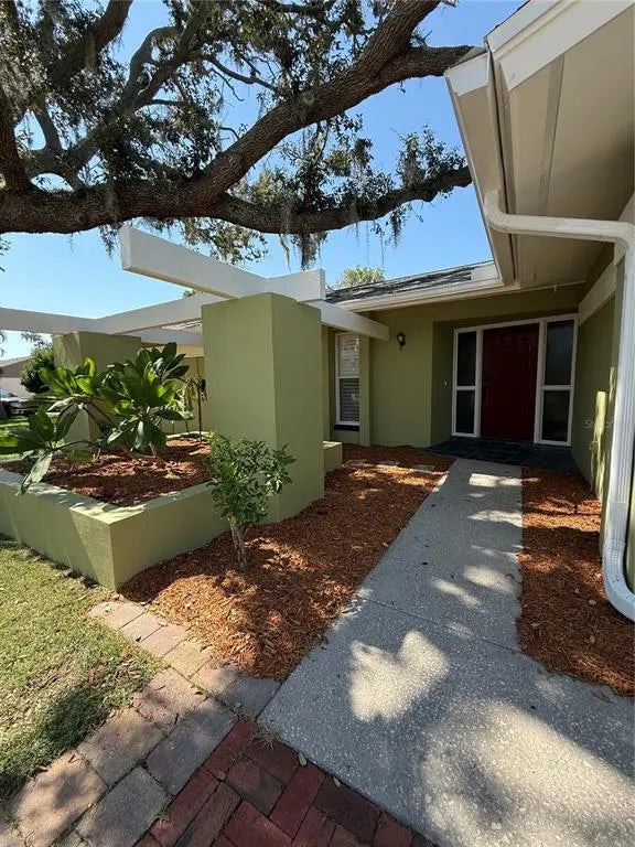 1390 Ventnor Avenue, TARPON SPRINGS