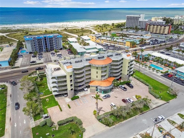 11605 Gulf Boulevard 506, TREASURE ISLAND