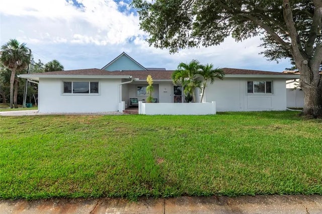 8504 42nd Avenue N, ST PETERSBURG