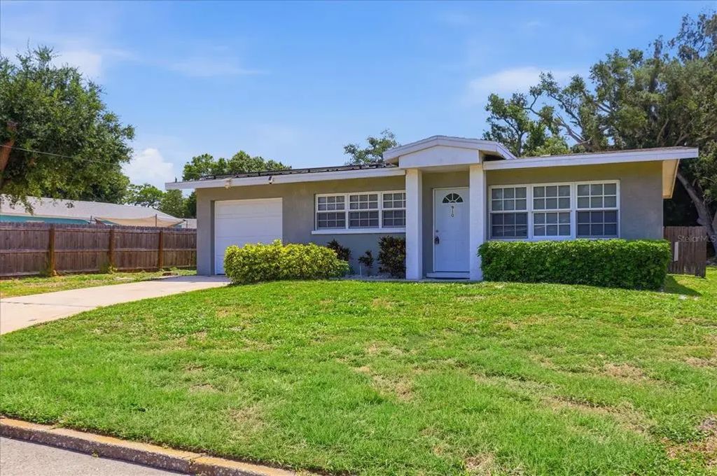 910 16th Avenue W, PALMETTO