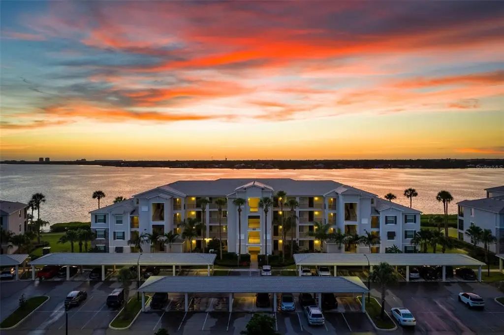 920 Tidewater Shores Loop 301, BRADENTON