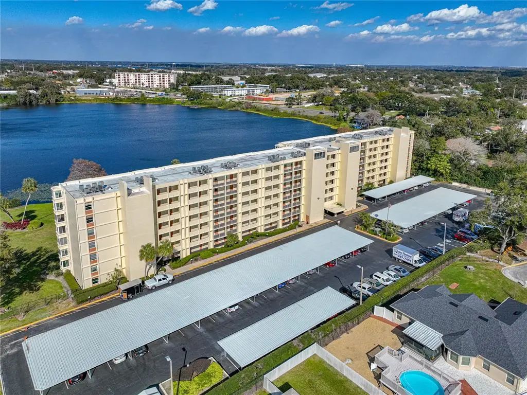 700 Mirror Terrace Nw 705, WINTER HAVEN