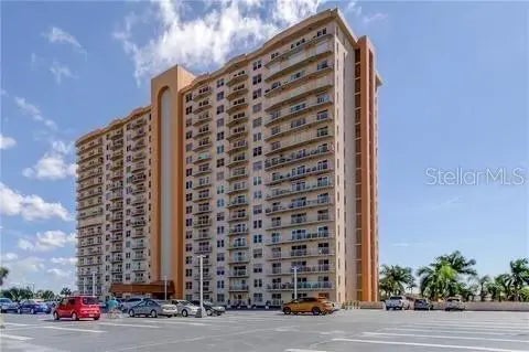 4900 Brittany Drive S 1810, ST PETERSBURG