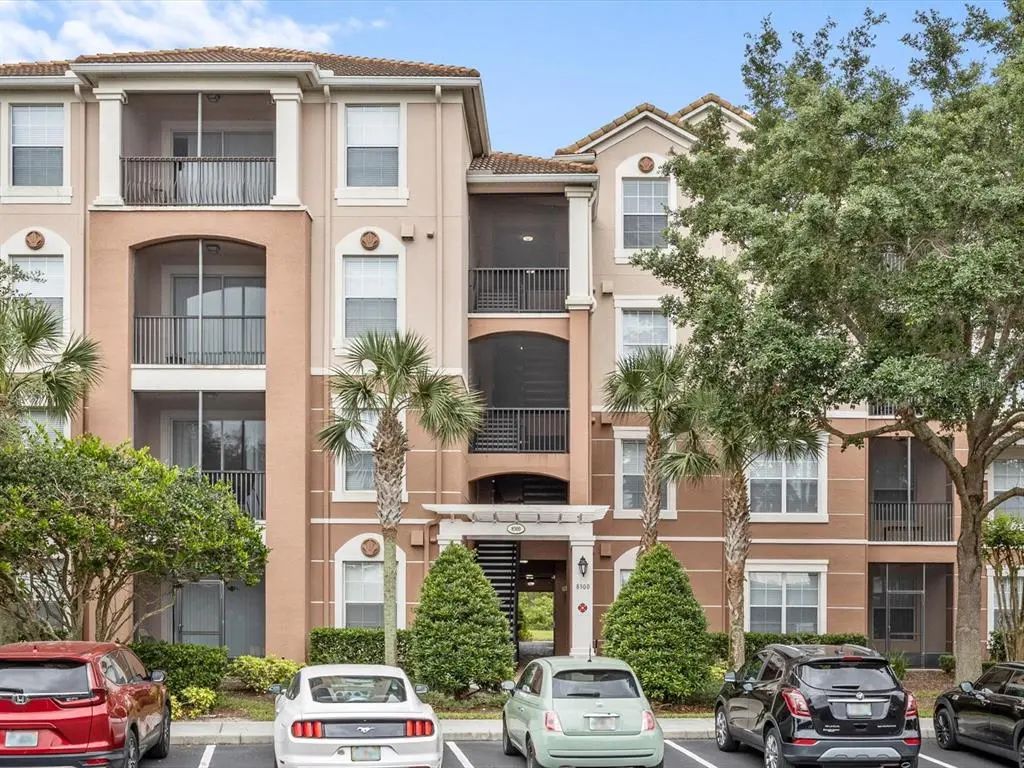 8300 Portofino Drive 203, DAVENPORT