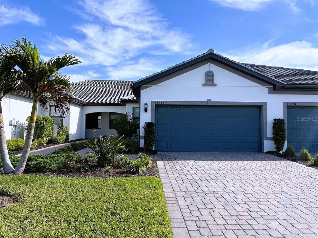 14586 Mossy Pine Court, NOKOMIS