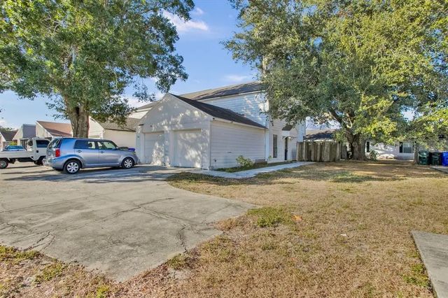 1817 Crystal Grove Drive, LAKELAND