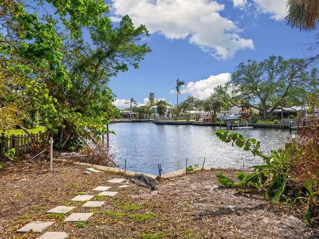 4865 Featherbed Lane, SARASOTA
