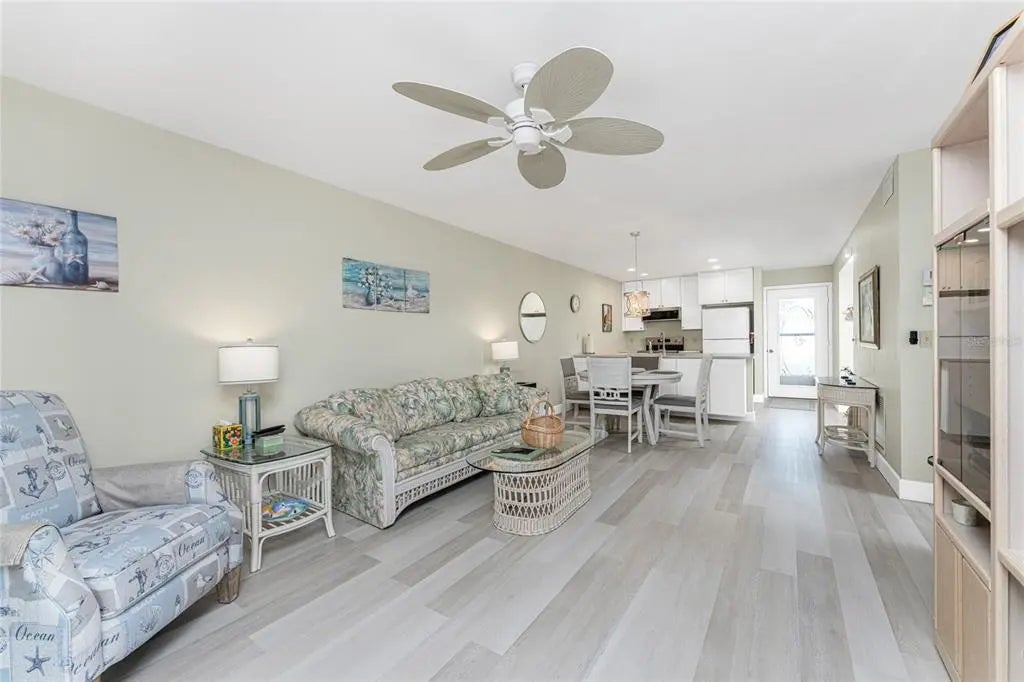 Gulf Shores Realty: 11 f66f184bae63b9caf087454774499efe l