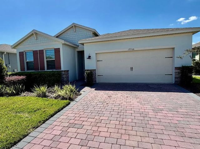 17766 Blazing Star Circle, CLERMONT