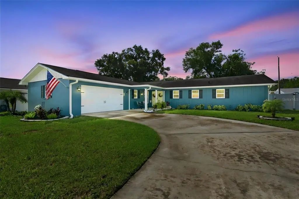 517 Julie Lane, BRANDON