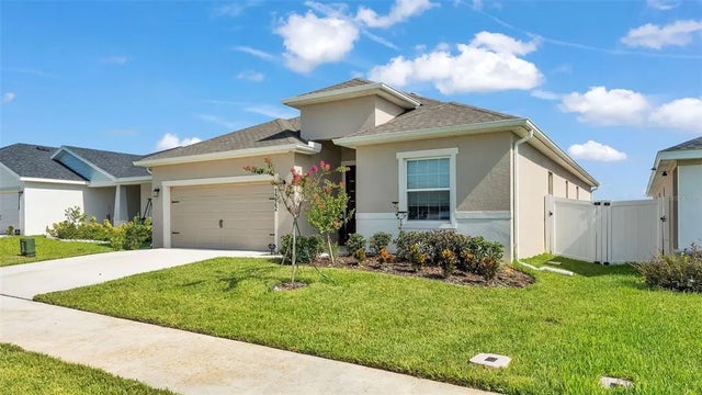 1222 Cascade Drive, DAVENPORT