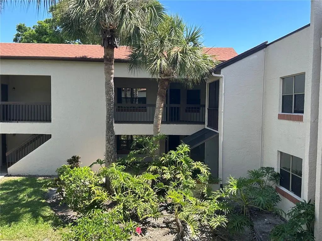 2971 Estancia Boulevard 321, CLEARWATER