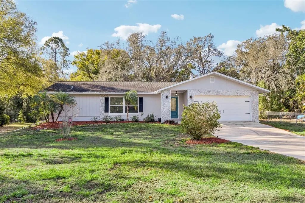 804 Robin Avenue, PALM HARBOR