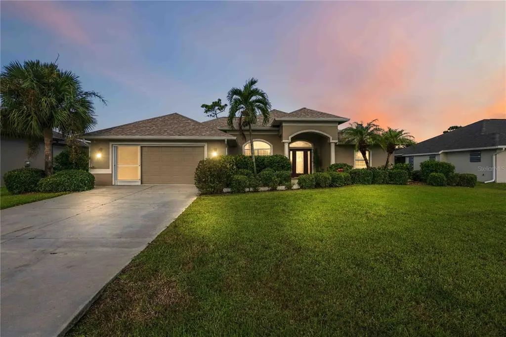 244 Fairway Road, ROTONDA WEST